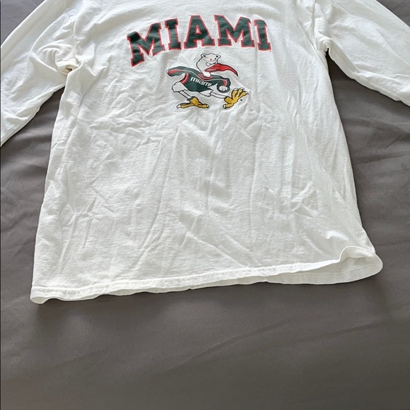 UCG Shirt - Picture 3 of 6